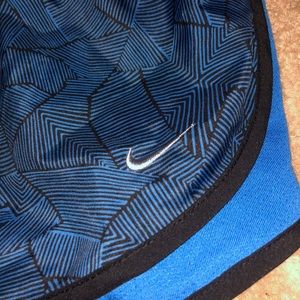 Women’s Nike Shorts (M)